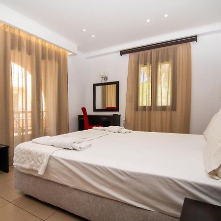 Riviera Perdika Hotel Екстер'єр фото