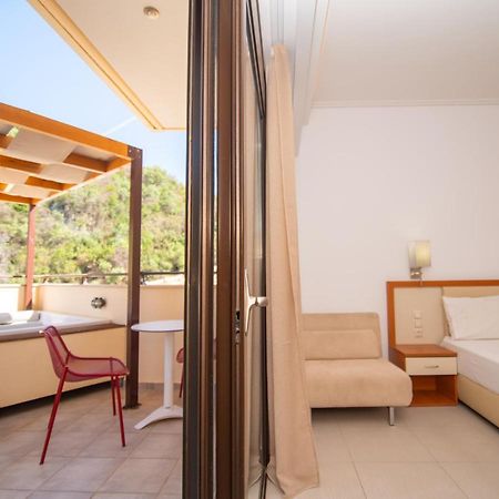 Riviera Perdika Hotel Екстер'єр фото
