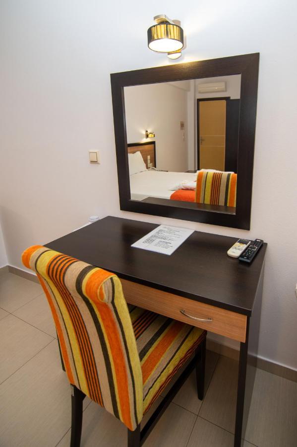 Riviera Perdika Hotel Екстер'єр фото