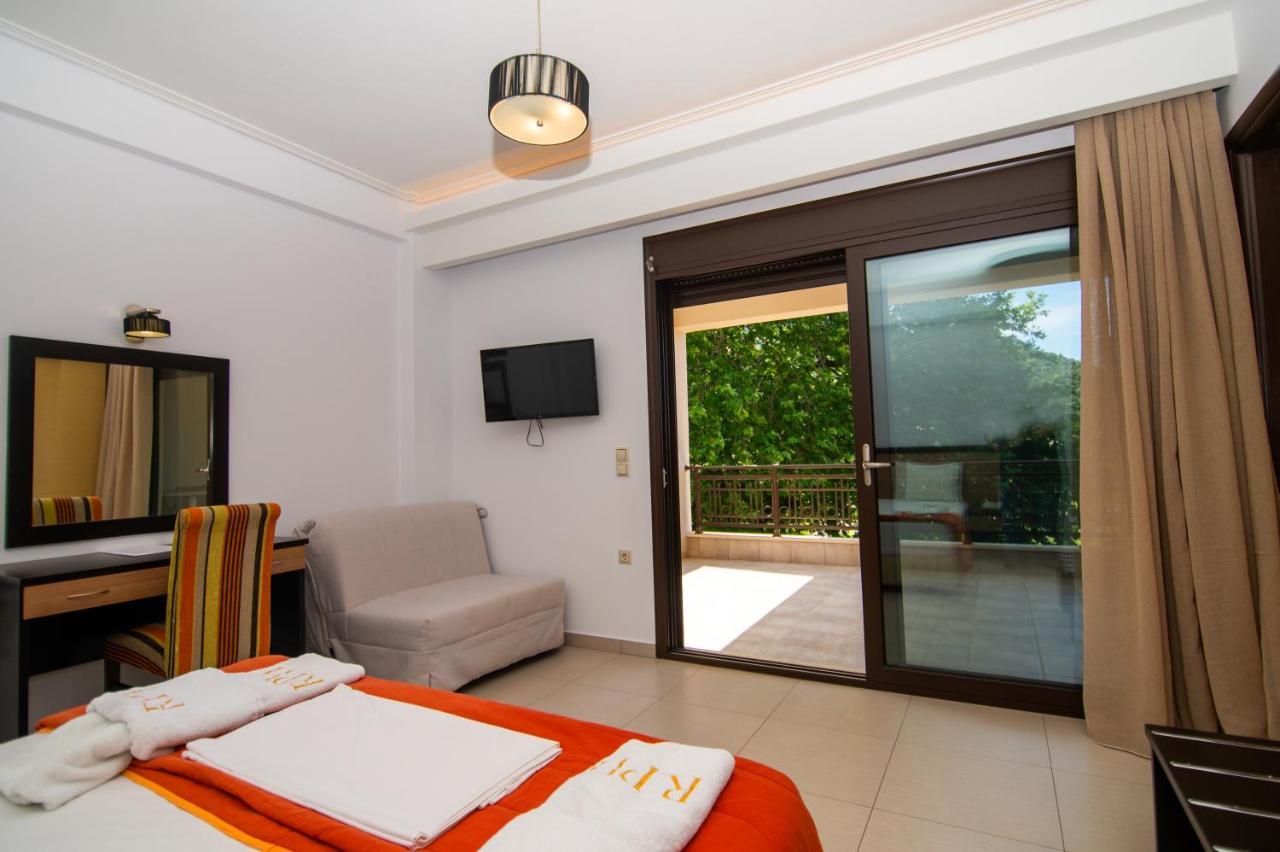 Riviera Perdika Hotel Екстер'єр фото